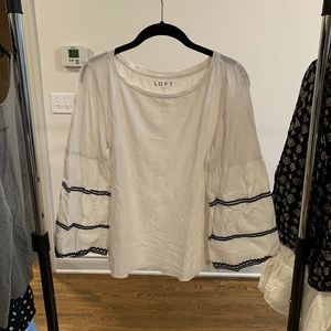 White balloon sleeve tee